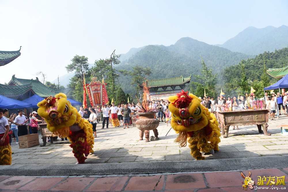 姑婆山庙会